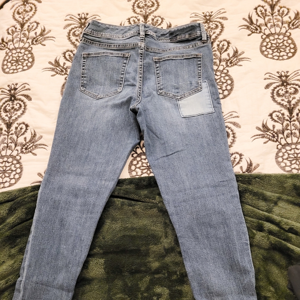 Women's ankle-length distressed jeans - Picture 3 of 4